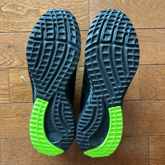 💚FILA ACUMEN VIZ 2 MENS SHOE-NWOT-NEON GREEN/BLACK-7💚 - Picture 7 of 10